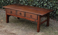 Antiker spanischer Couchtisch