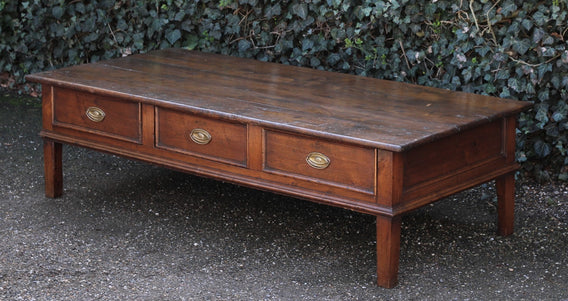 Antieke Spaanse Salontafel - 0436.T