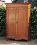 Antiker Schrank